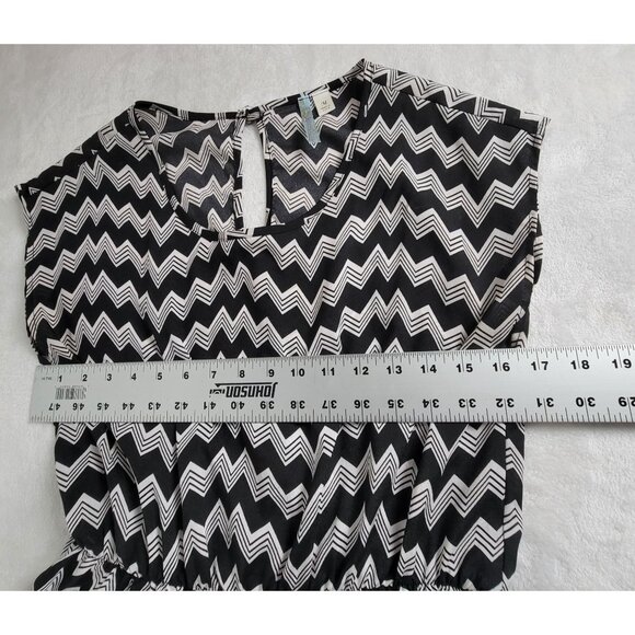 Moonlight Women Chevron Pattern Black White Casual Dress Medium Drawstring Waist - Picture 6 of 9